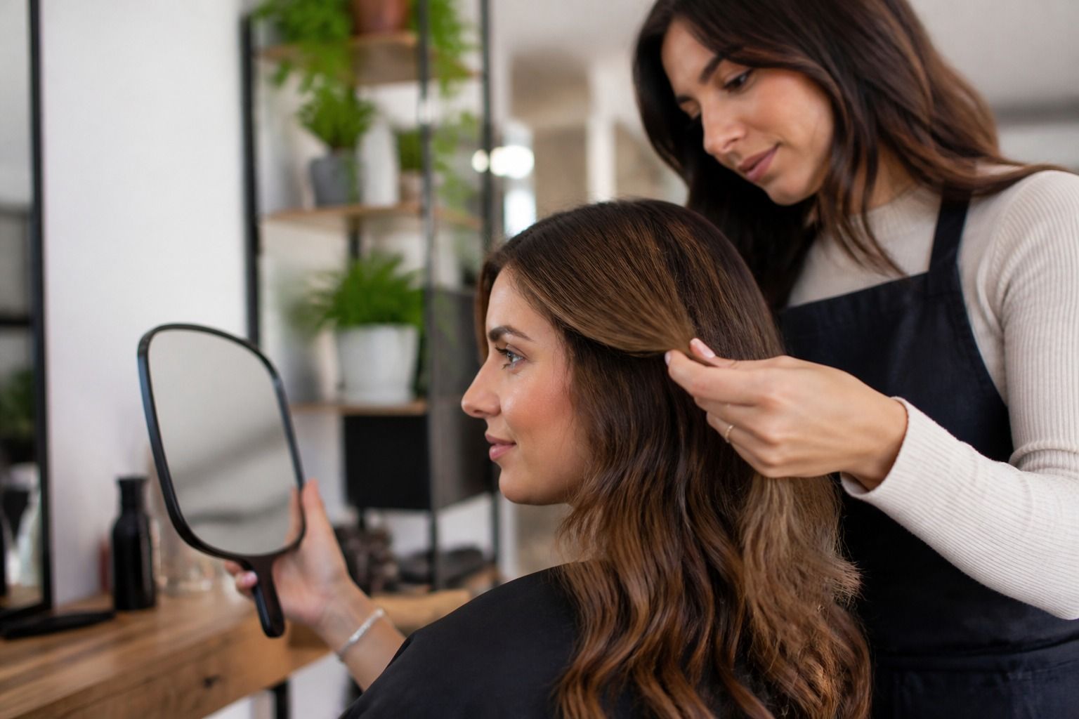 Color Analysis Hair Checklist: A Practical Way to Test a New Shade